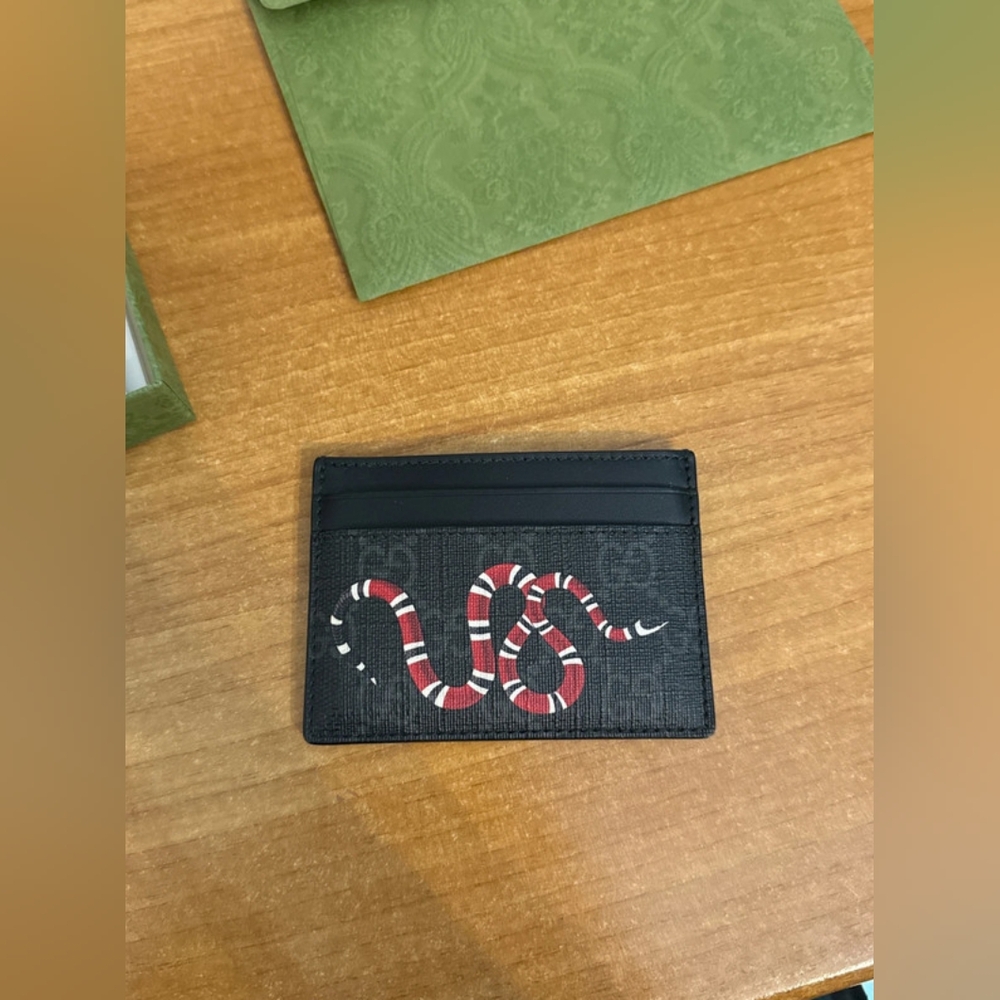 Black Cardholder with Red Snake Print - Picture 1 of 7